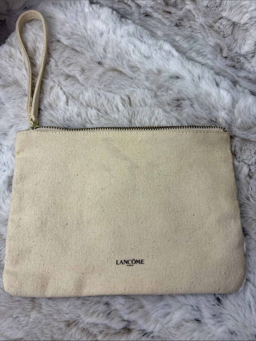 Canvas 'je t'aime' Makeup Bag in Cream with Gold Script. Lancôme